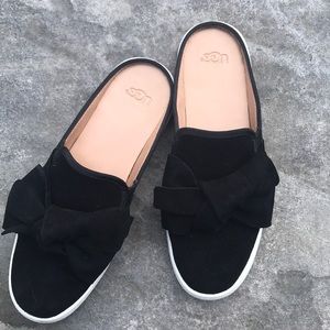 UGG Black Suede Slip on shoes size 8